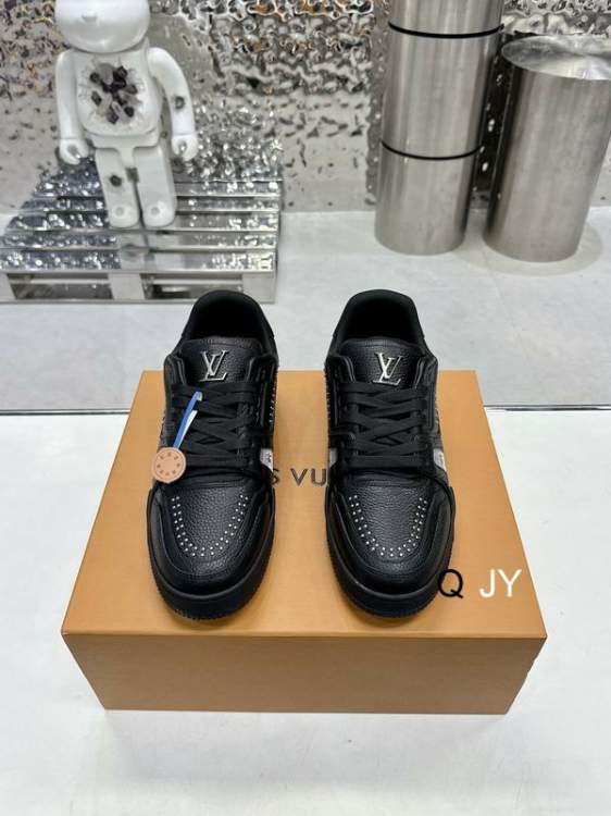 Picture of Louis Vuitton Shoes _SKULVsz38-45JY010912967
